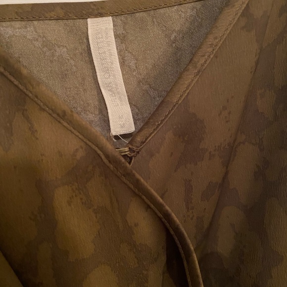 NWT Urban Outfitters Romper - Picture 2 of 8